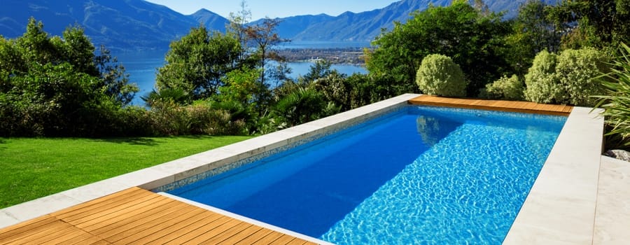La réalisation d'une piscine semi-enterrée à Chars (95750) La réalisation d'une piscine semi-enterrée à Chars (95750)